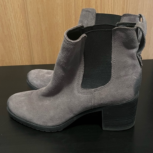 Sam Edelman Gray Suede 'Hanley' Chelsea Boots - Picture 3 of 14